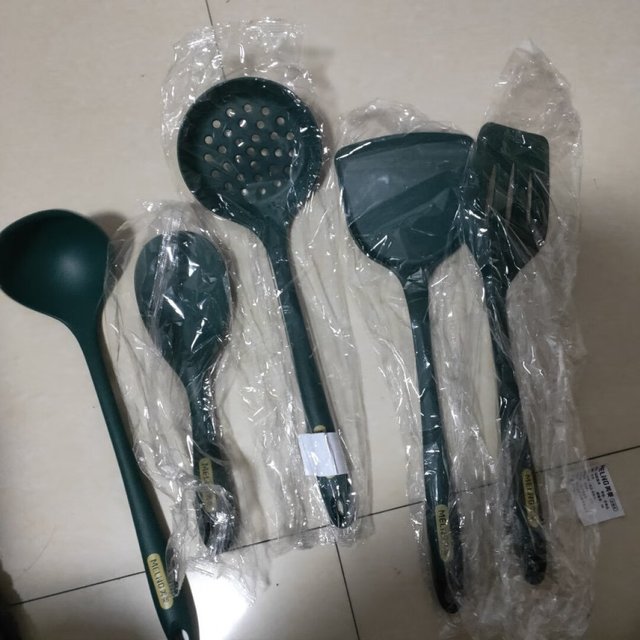 
硅胶五件套收到了，很好，领券买很划算，