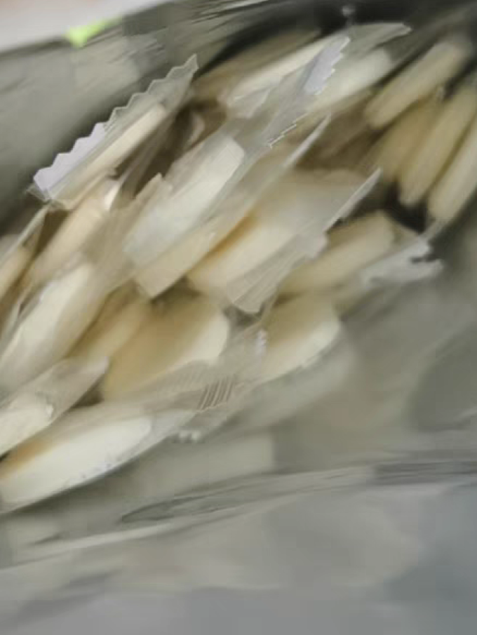 小鹿蓝蓝其他休闲零食
