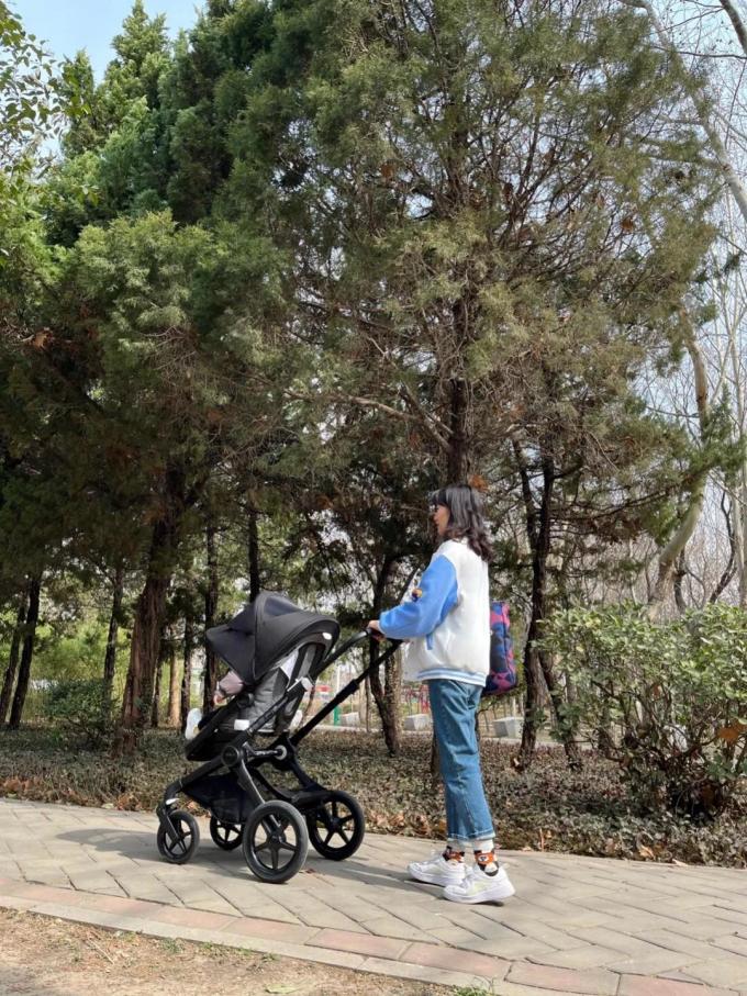 威易仕婴儿推车