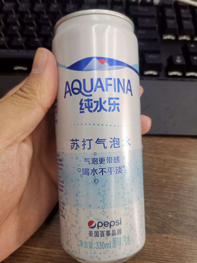 纯水乐起泡饮用水