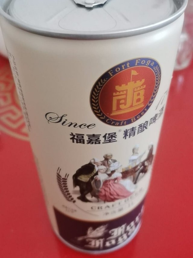 好大一罐啤酒，香味浓郁，口感很好