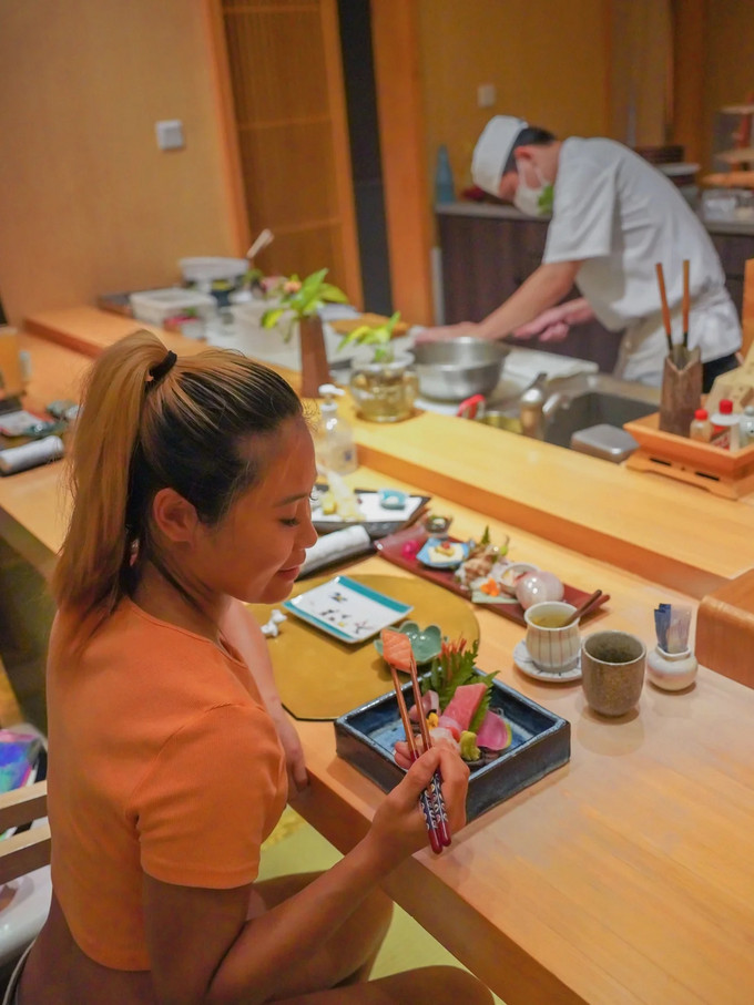 聚会餐饮