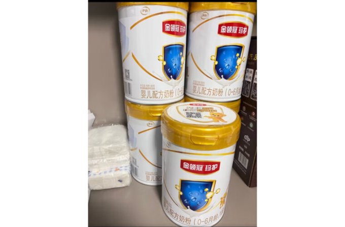 婴儿奶粉