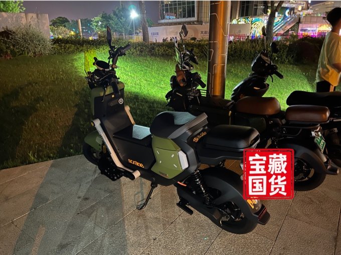 小牛电动电动车