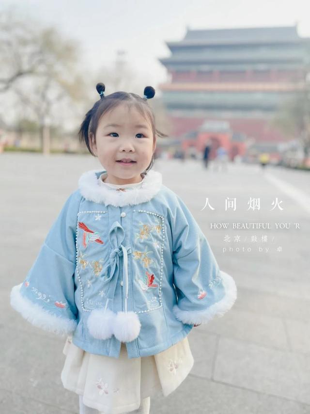 谁家的小姐姐，这么冷还出来玩🤦‍♀️