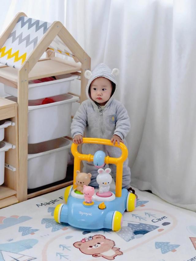 人类幼崽全款喜提爱车啦😄