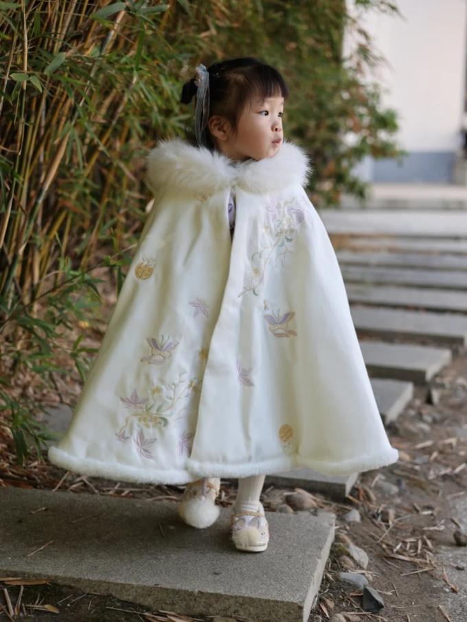 舒栗女童裙装