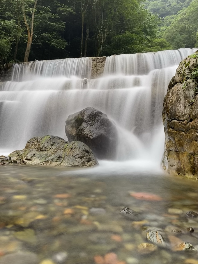 始祖鸟冲锋衣