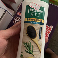 夏士莲是一家著名的个人护理品牌，其去屑洗发水备受消费者喜爱