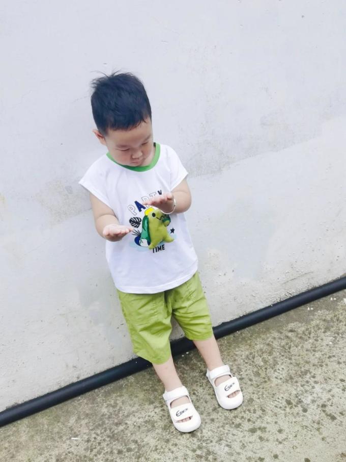 英贝米尼儿童凉鞋