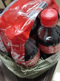 可口可乐（Coca-Cola） 300ml 小瓶装 迷你