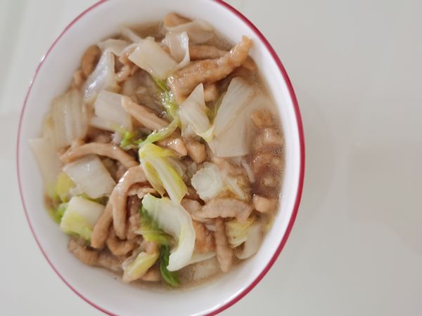 周末在家早上煮碗面吃