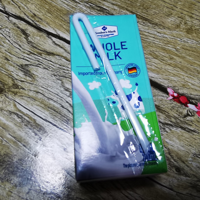 会员制仓储店常温牛奶