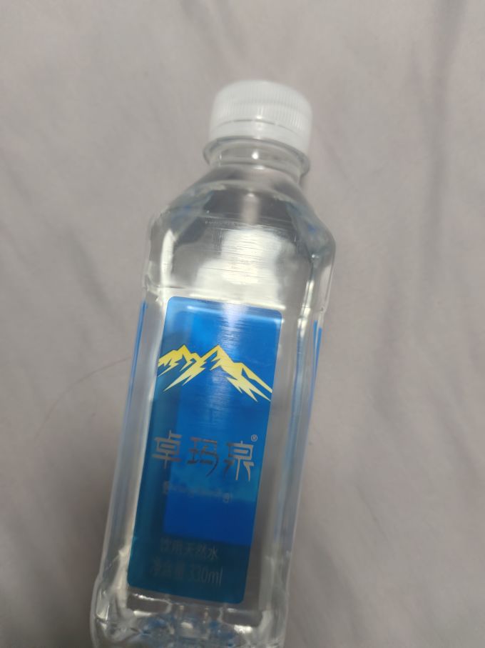 卓玛泉饮用水