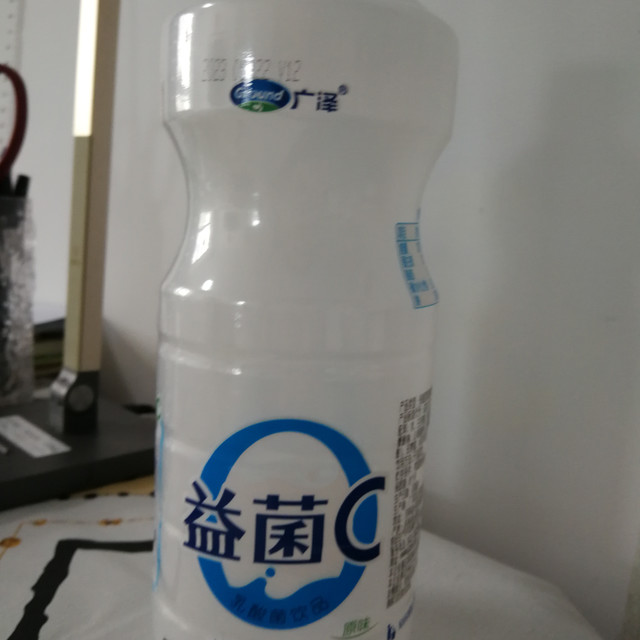和大家分享一款夏日我最爱的益菌c-益生菌饮料。