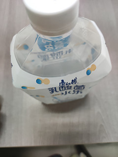 夏天还是要喝点乳酸饮料