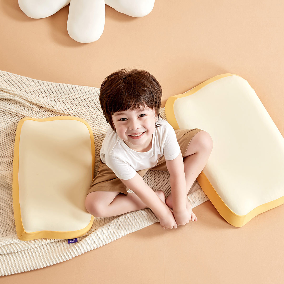 敏感宝宝的福音！小米有品上新绘睡儿童吐司枕，可食用硅胶材质，让宝宝睡得更香～