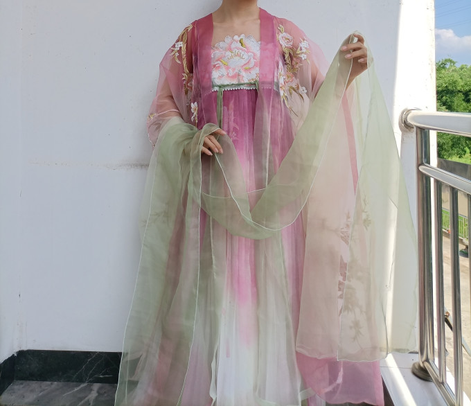 玉术特色女装
