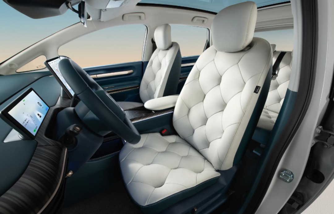 宝骏云朵内饰官图发布