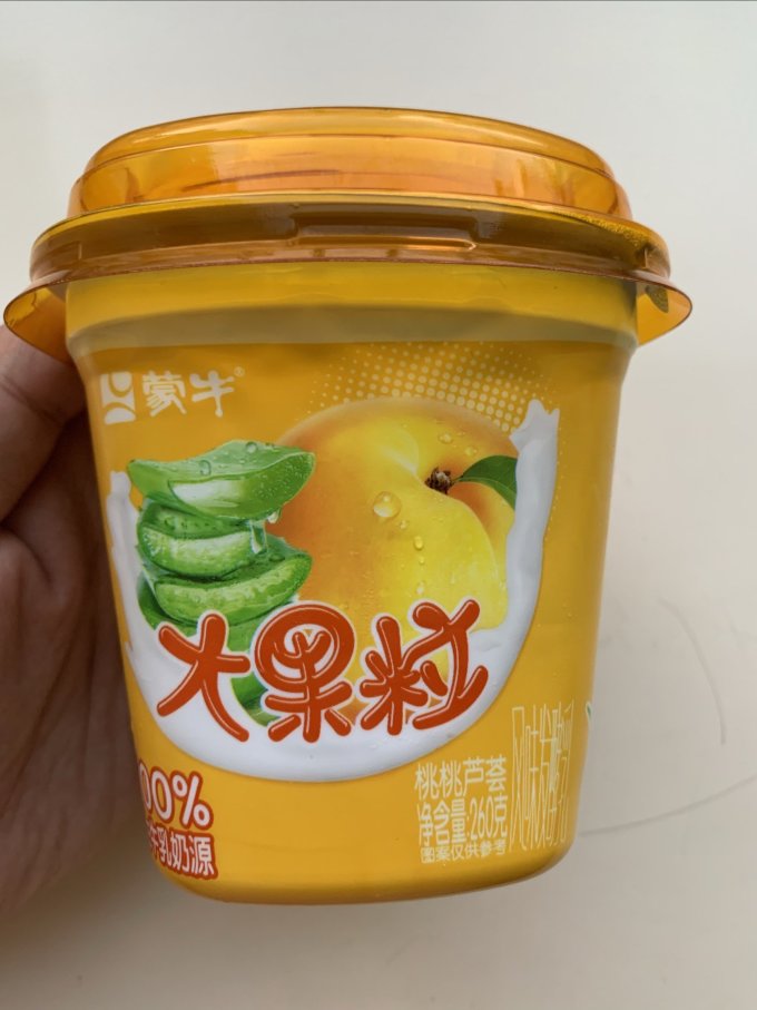 蒙牛低温酸奶