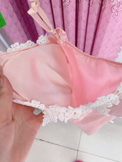这衣服有点情趣那味儿了