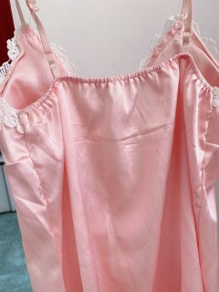 这衣服有点情趣那味儿了
