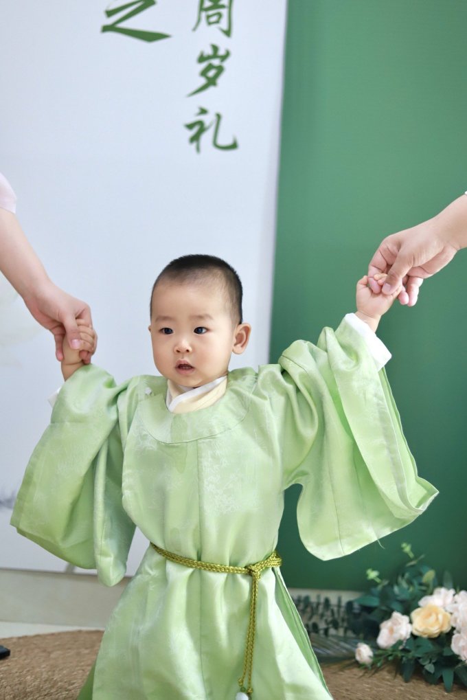 兰若庭汉服