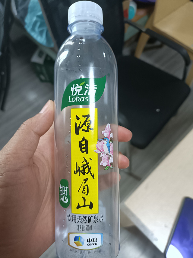 天然矿泉水富含锶