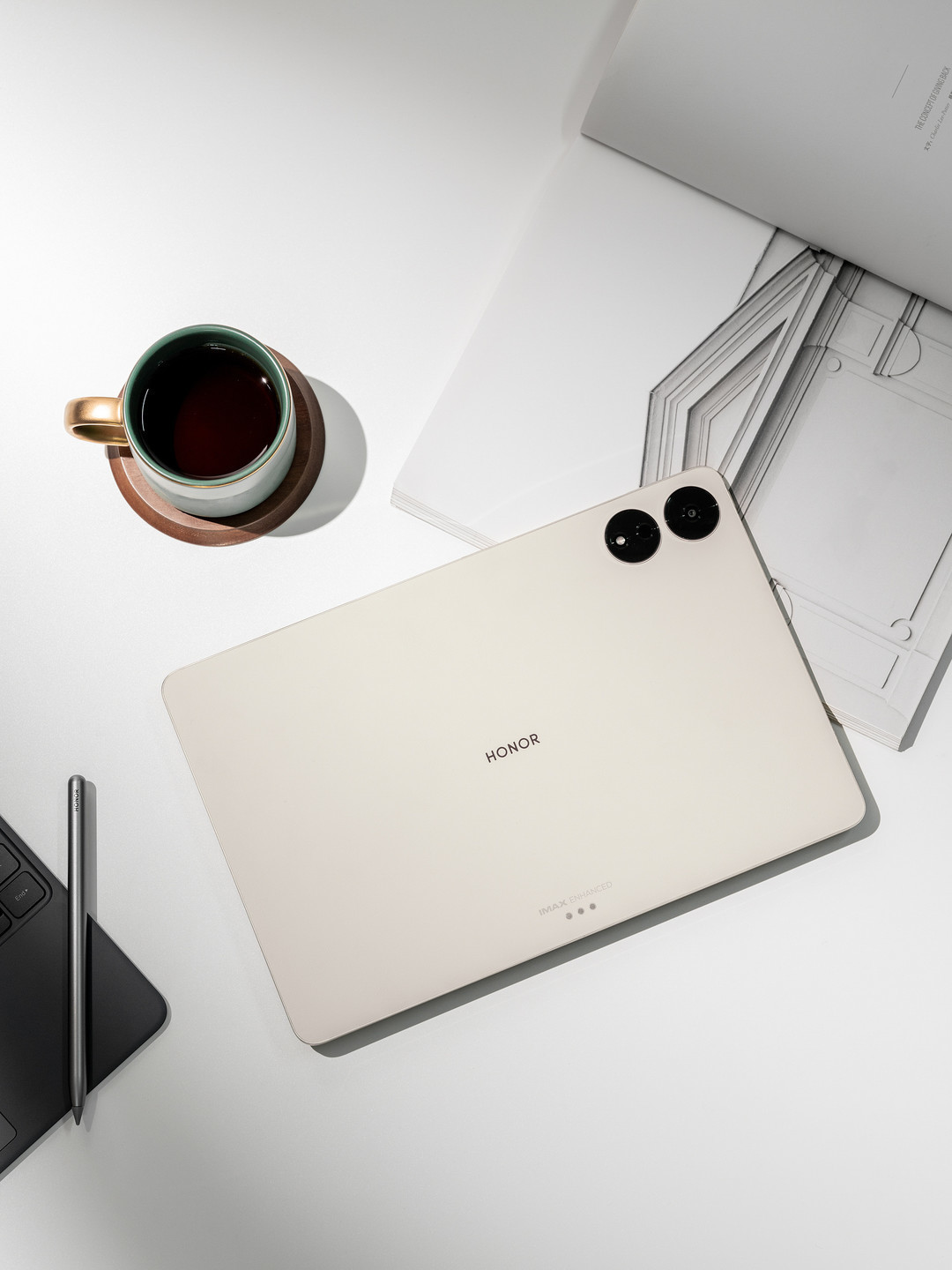 赵明:荣耀 magic pad 业界首款支持裸耳 3d 音频,万元内很顶_安卓平板