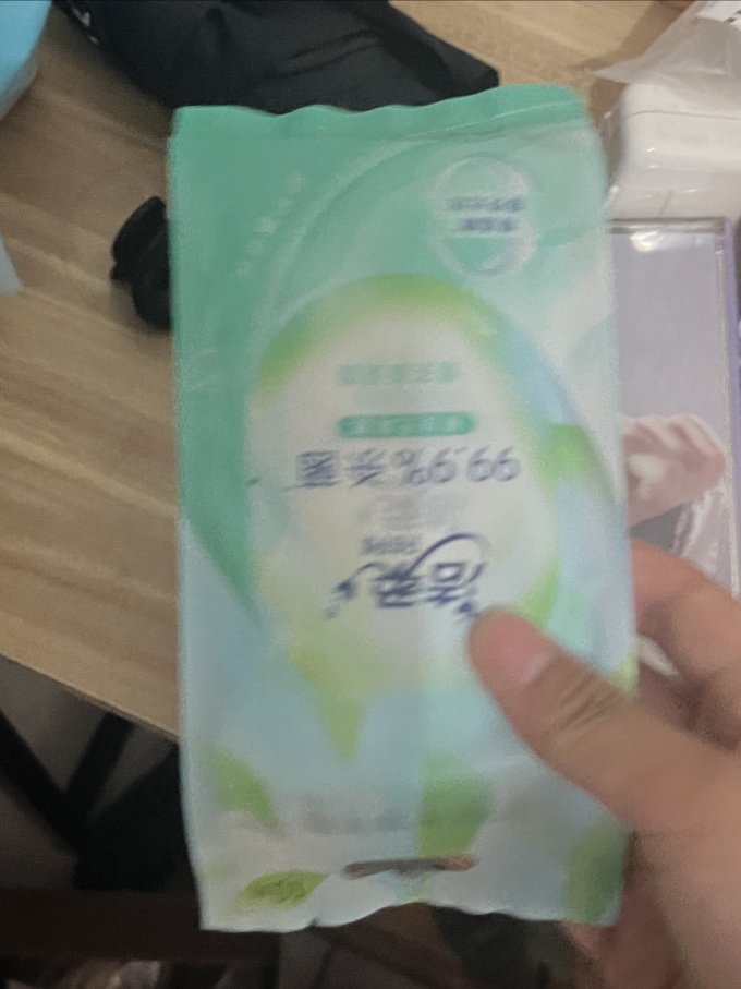洁柔湿纸巾