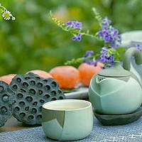 有什么能够比得上沉浸在夏天的大自然中泡上一壶茶，赏花开，听蝉鸣呢？