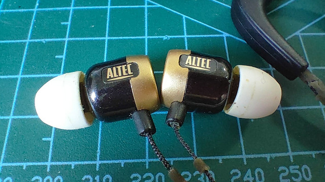 altec的老耳机