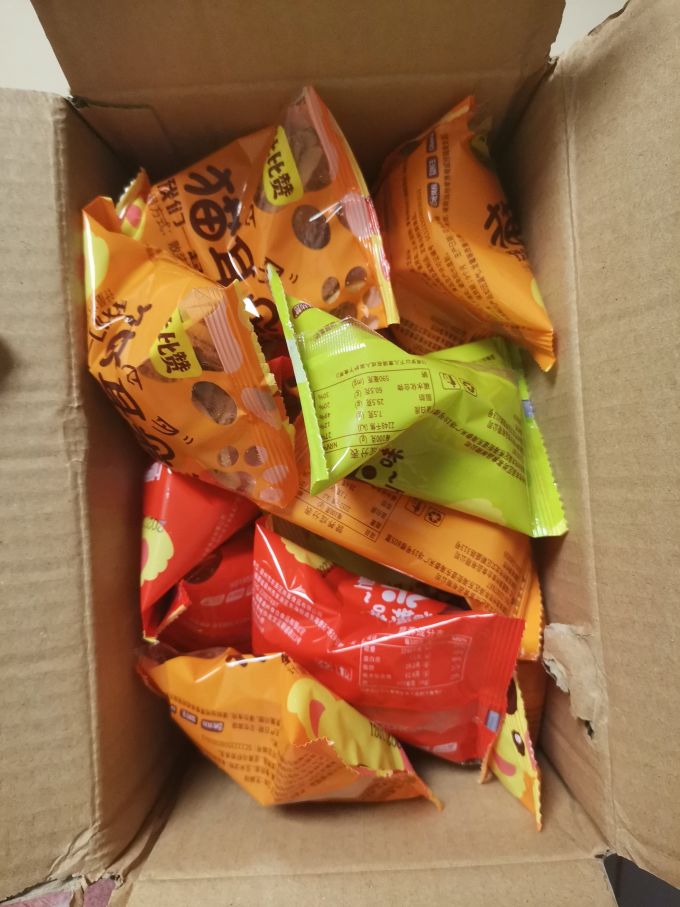 比比赞膨化食品
