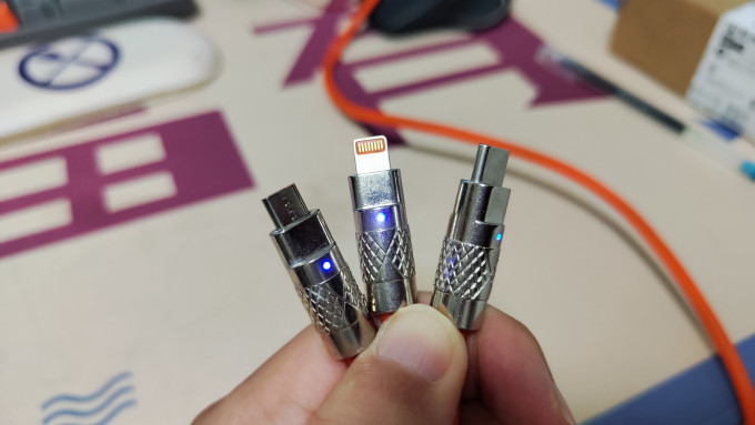 雅兰仕数据线