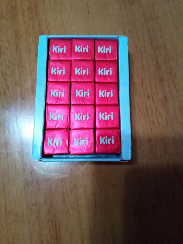 kiri覆盆子味甜心小奶酪，味道好，就是贵