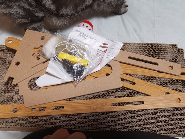 猫抓板，沙发救星