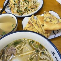 🍜 兰州拉面,兰州炒饭,馕饼:西北美食的三绝!