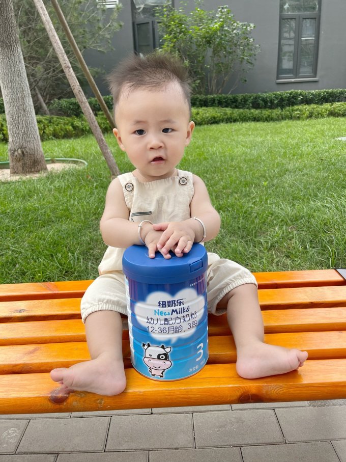 纽奶乐婴儿奶粉