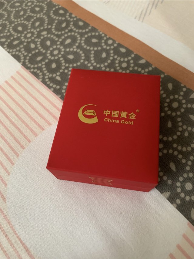 送老婆的项链，价格要保密🤣