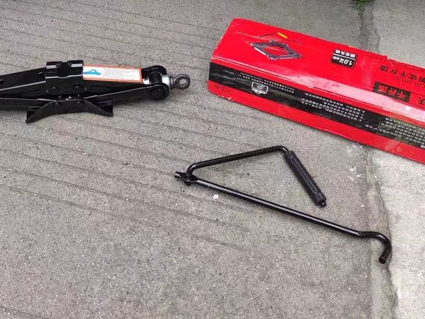 车载必备千斤顶