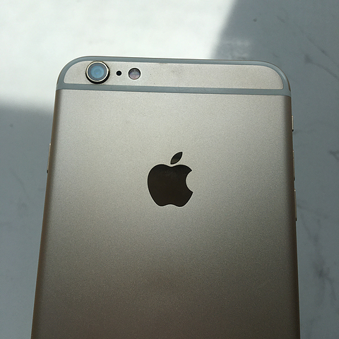 iPhone6plus是苹果第一台大屏手机！目前还能正常使用