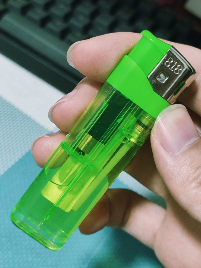 没有一个抽烟的男人能拒绝这款打火机