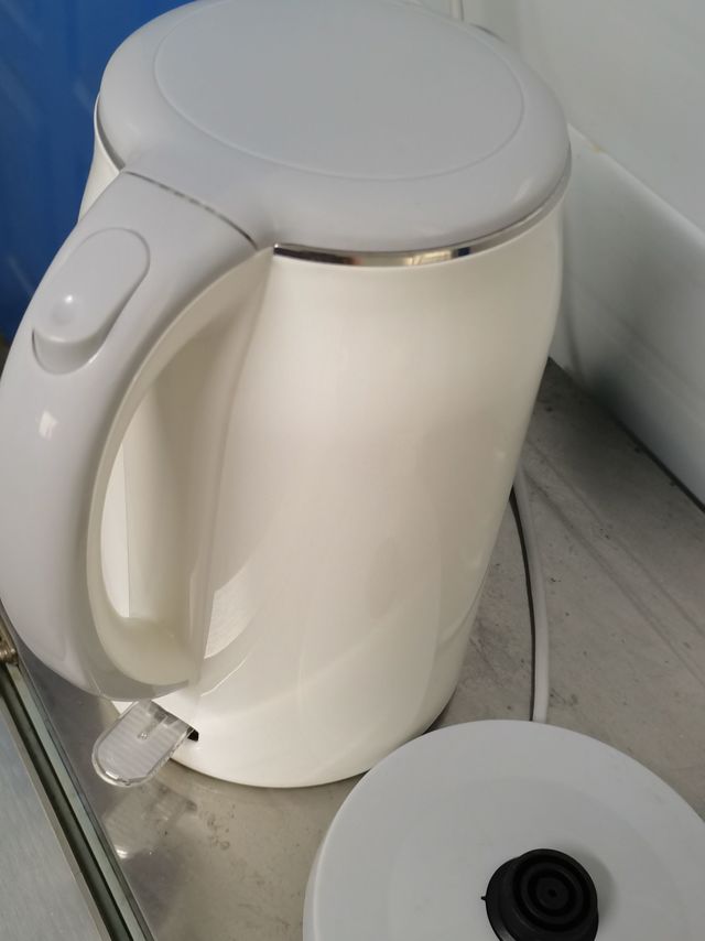 喝放心水的美的水壶