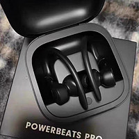 ​​​Beats Powerbeats Pro蓝牙耳机，是我目前为止用过最好用的耳机。