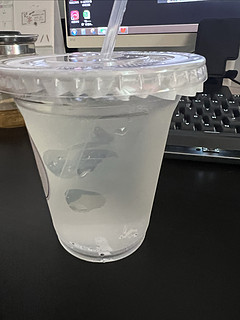 8.8元一杯的椰子水
