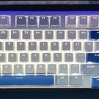 电脑外设 篇一：杜伽K615w 97键机械键盘实测：晶莹剔透背后是满满幸福感