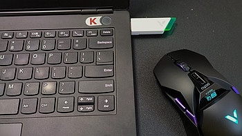 笔记本电脑好搭档 篇二：新旗舰用上新技术，4K版雷柏VT950PRO无线超跑游戏鼠标