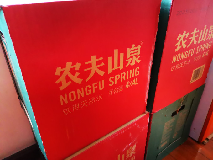 农夫山泉饮用水