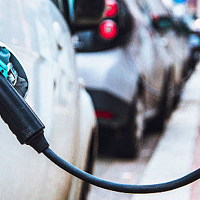 网传|新能源汽车充电桩费用涨幅近一倍，当前只有头部运营商可以盈利