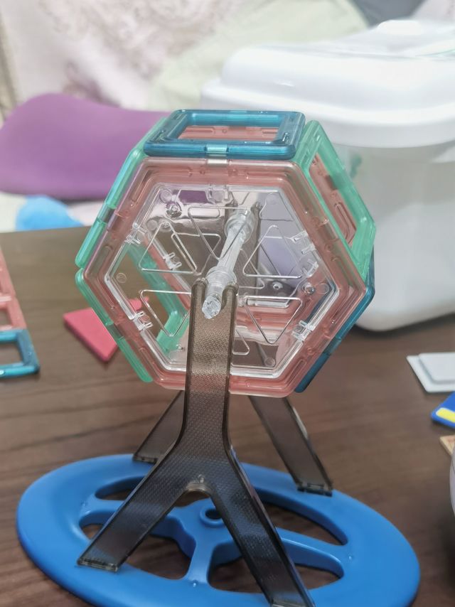 儿童益智小玩具可优比磁力片